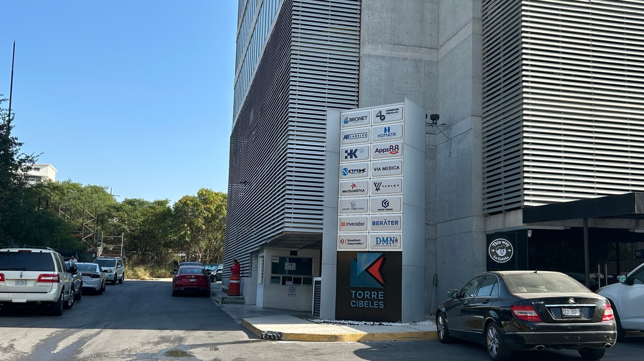 Catean oficinas vinculadas a presunto fraude en la Empleados SFEO