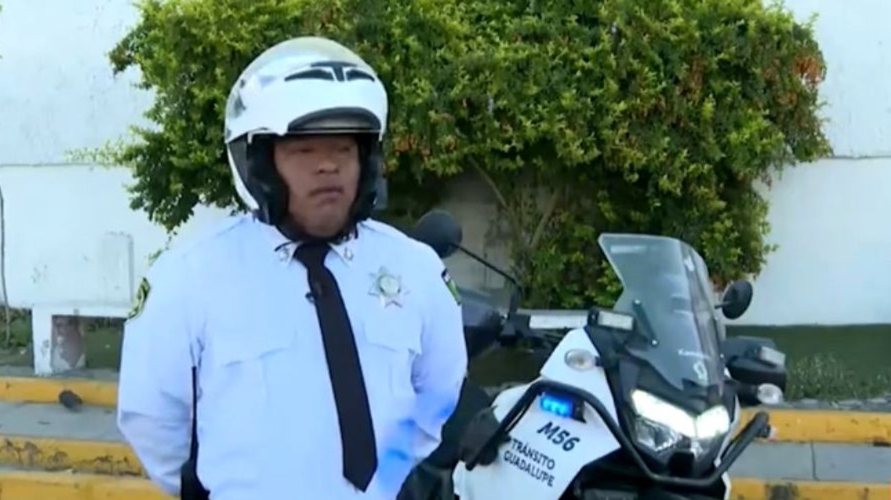 Tránsito de Guadalupe salva a menor al escoltarlo al hospital