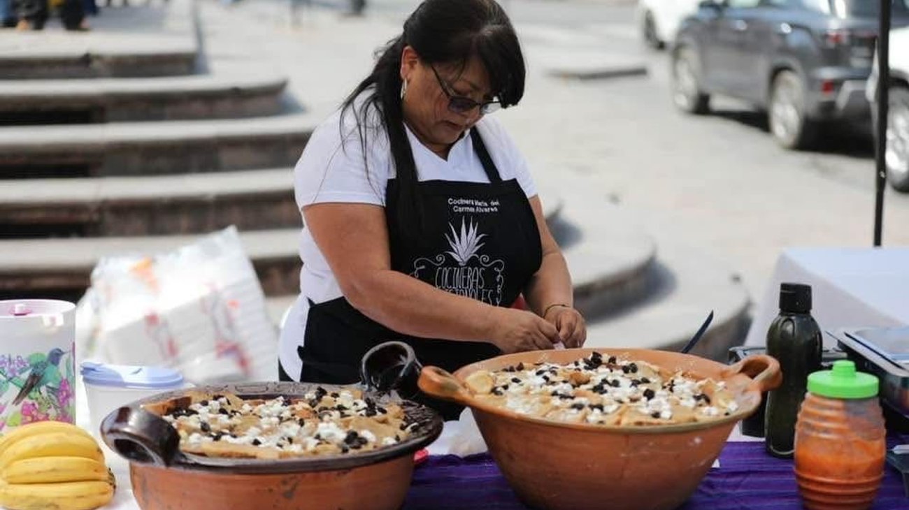 Familias se reunen en el Festival de las Cazuelas