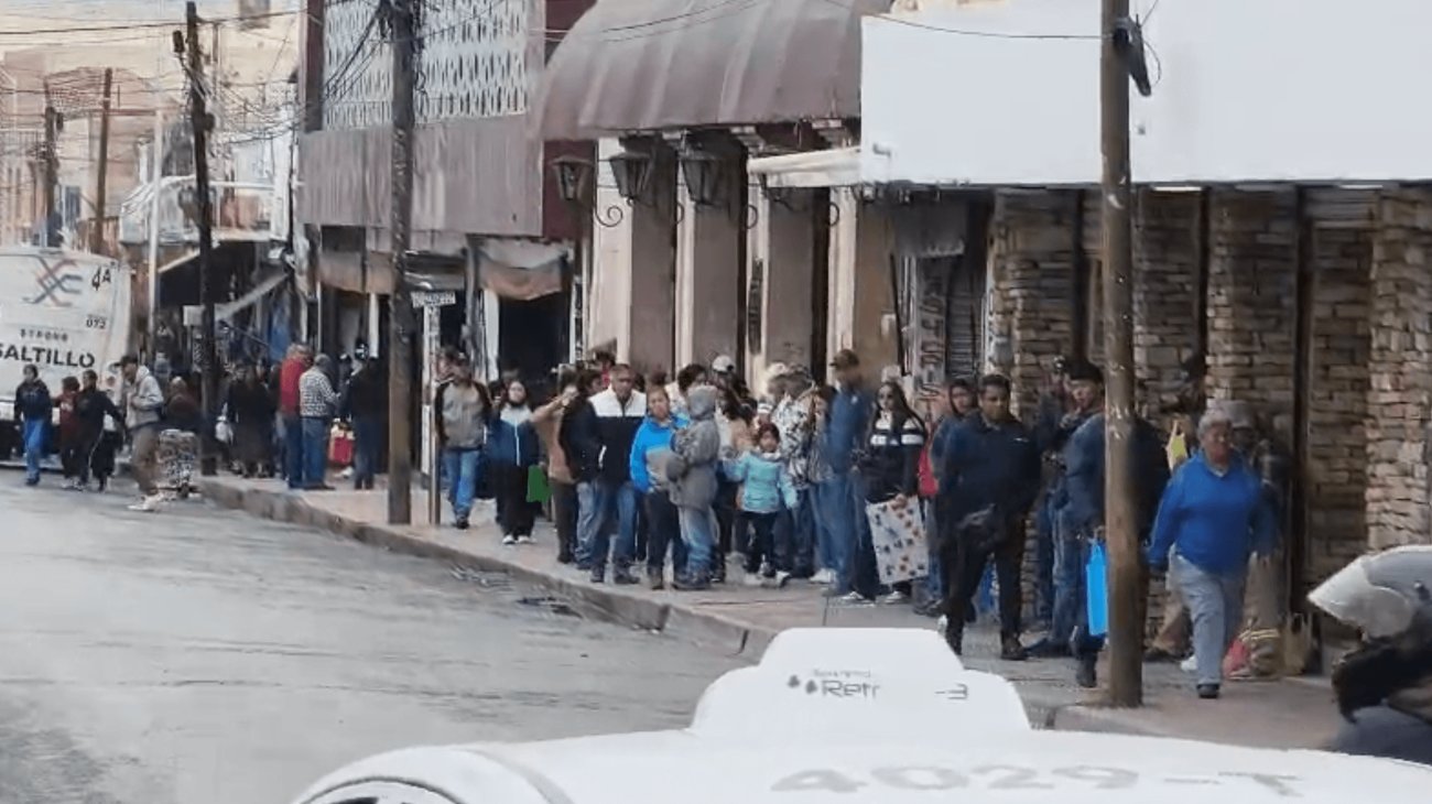 Frente frío sorprende a Saltillo tras días de calor