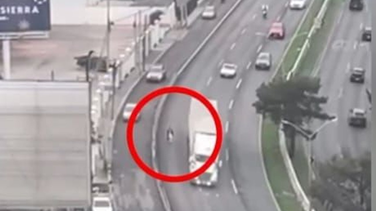 Auxilian Tránsitos a hombre desorientado en Carretera Nacional
