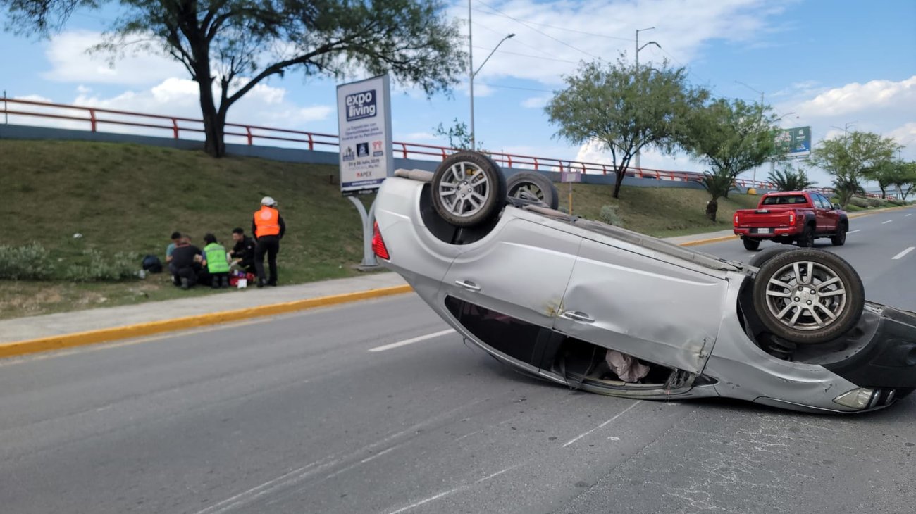 Volcadura tras choque triple deja varios lesionados en Guadalupe