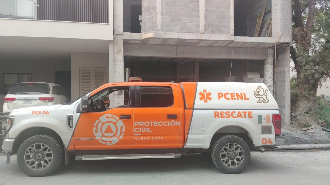 Trabajador cae de una construcción al sur de Monterrey