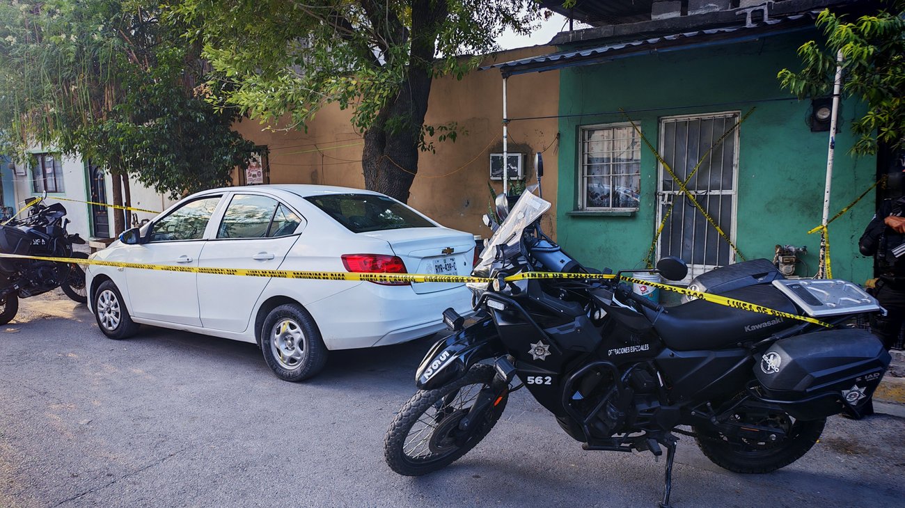 Detienen a 3 tras persecución; se atrincheran en La Estrella