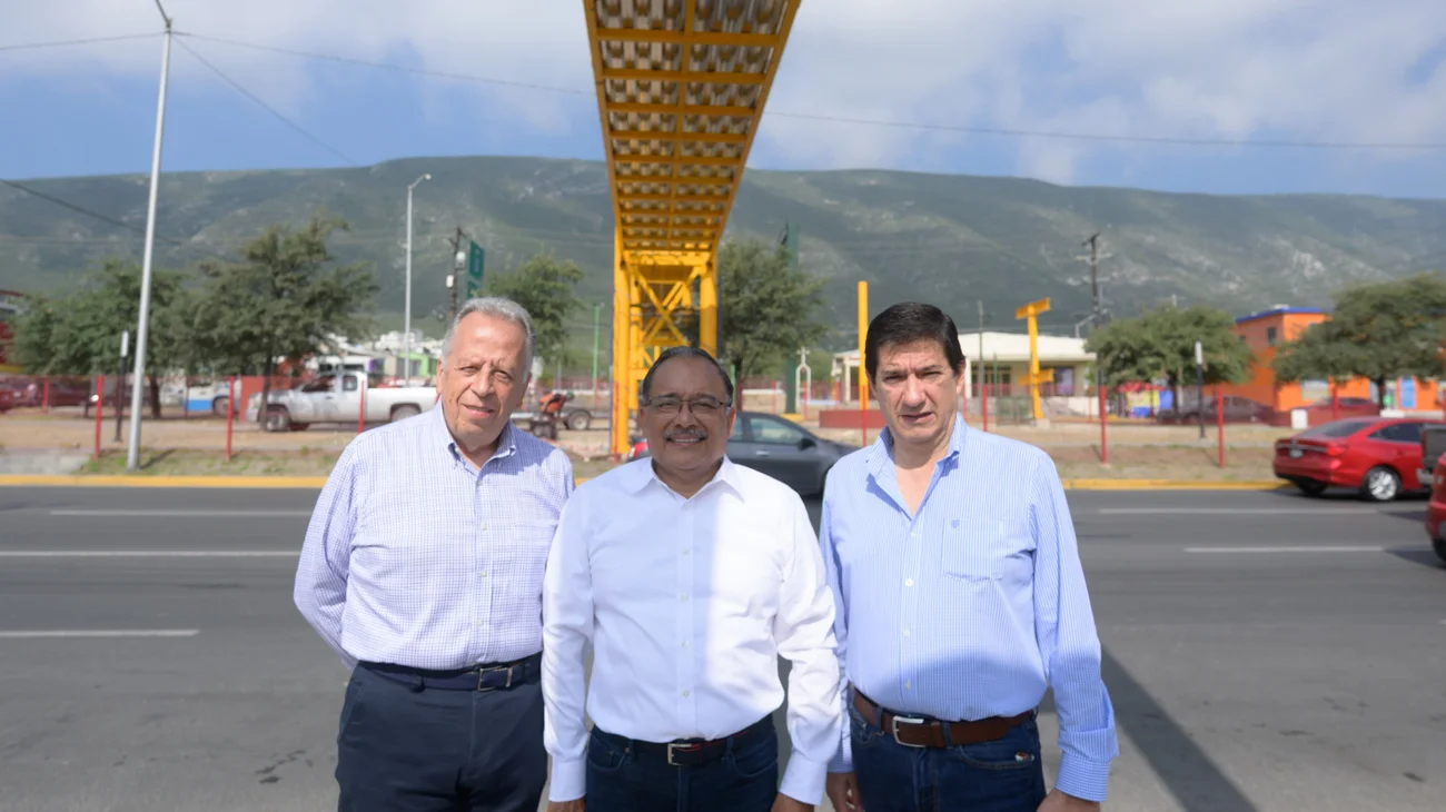Supervisa Andrés Mijes obras para mejorar movilidad en Escobedo