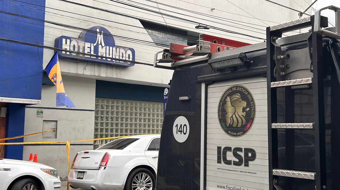 Localizan a mujer sin vida en habitación de hotel en Monterrey
