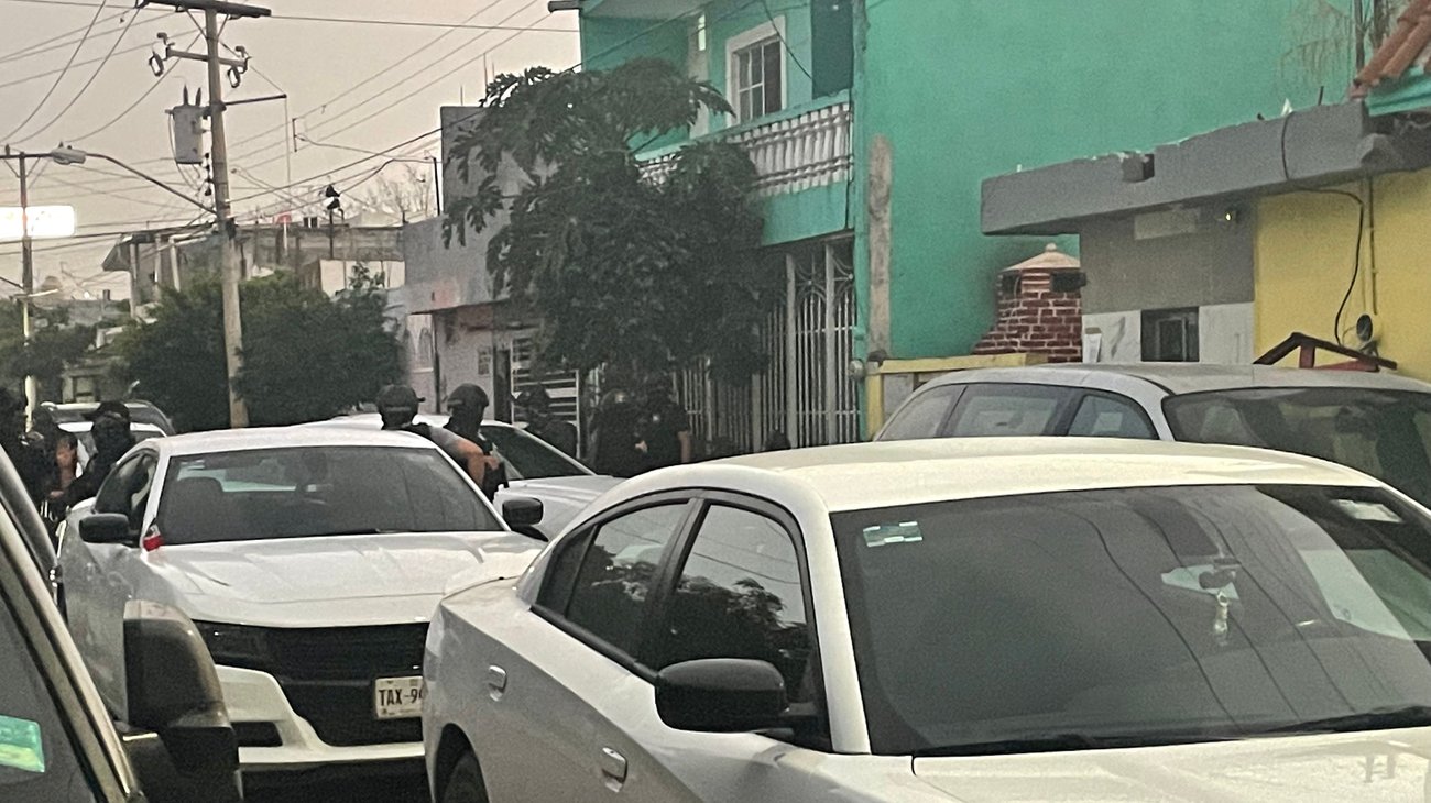 Catean vivienda en San Bernabé por presunto narcomenudeo