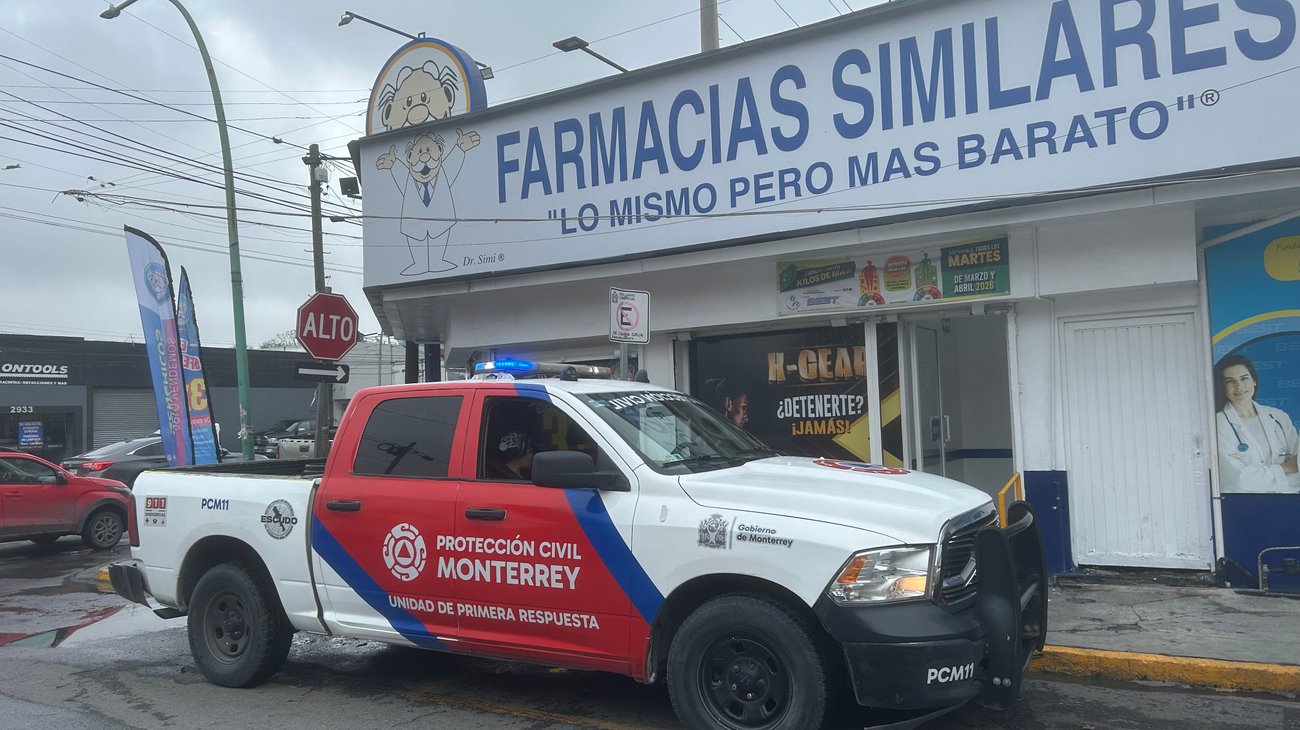 Protección Civil salva a adulta mayor tras paro cardíaco