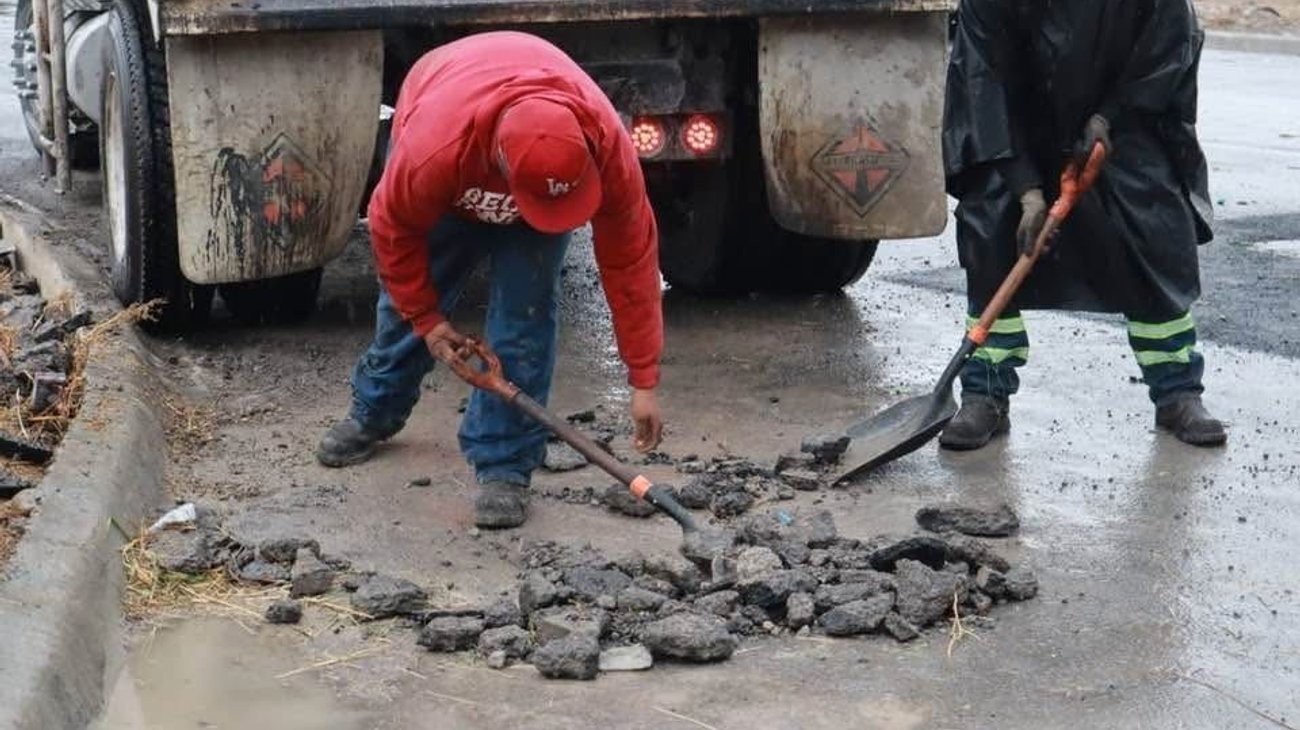 Intensifica Saltillo desazolve para prevenir inundaciones