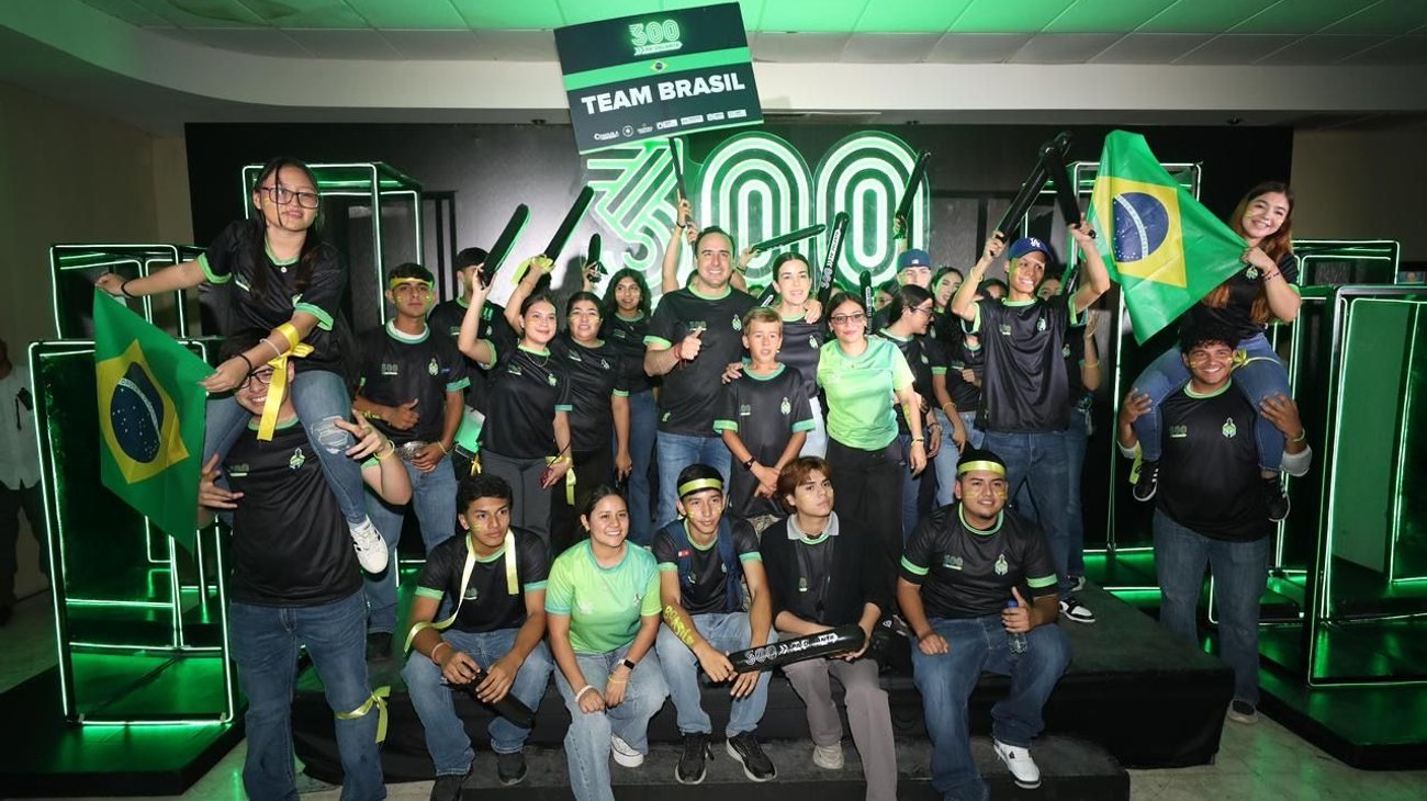 Participan 2 mil 400 jóvenes a congresos de liderazgo juvenil 