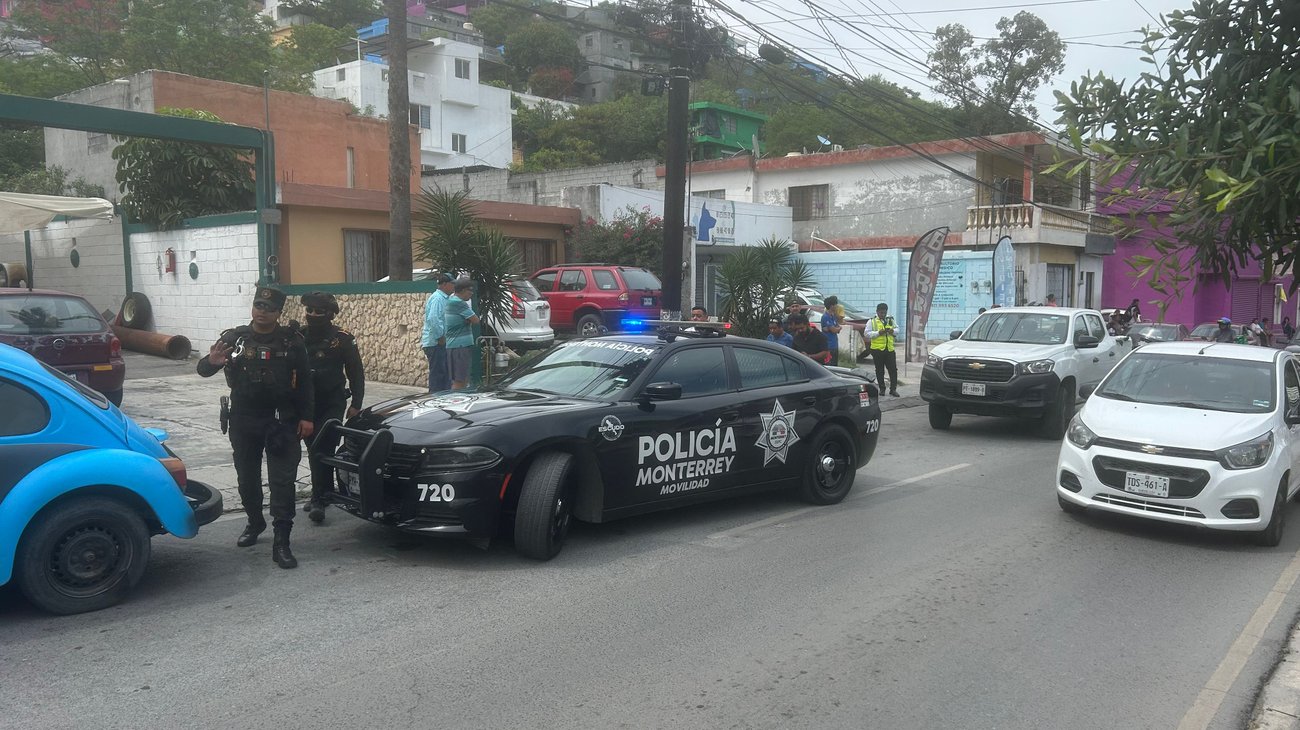 Menor es atropellado tras choque al sur de Monterrey