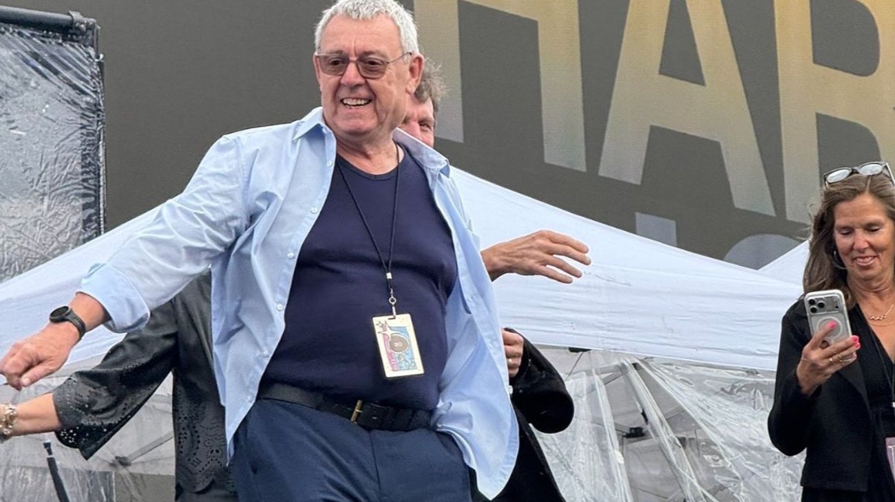 Papá de Harry Styles sorprende a fans durante concierto en CDMX