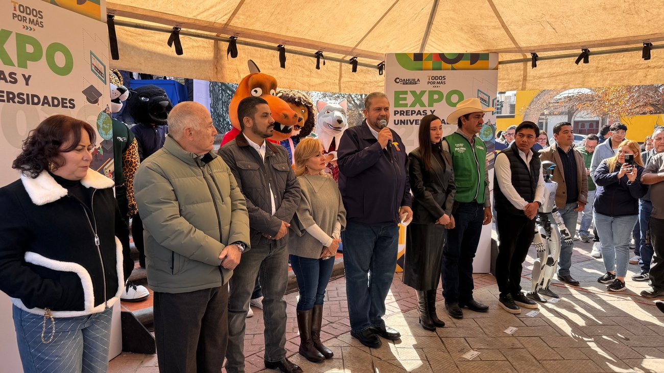 Miles de jóvenes abarrotan Expo Prepa y Uni en Ramos Arizpe