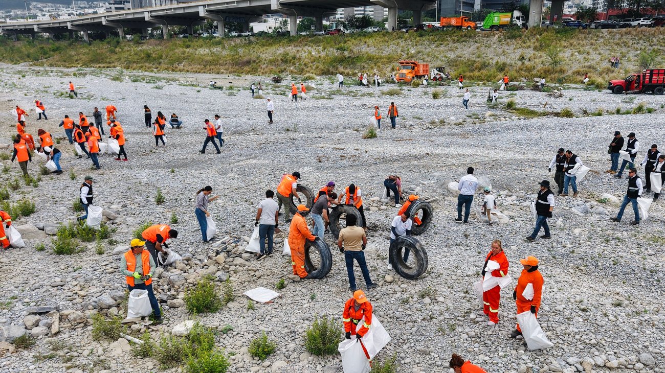 Busca Nuevo León romper récord mundial en limpieza del río