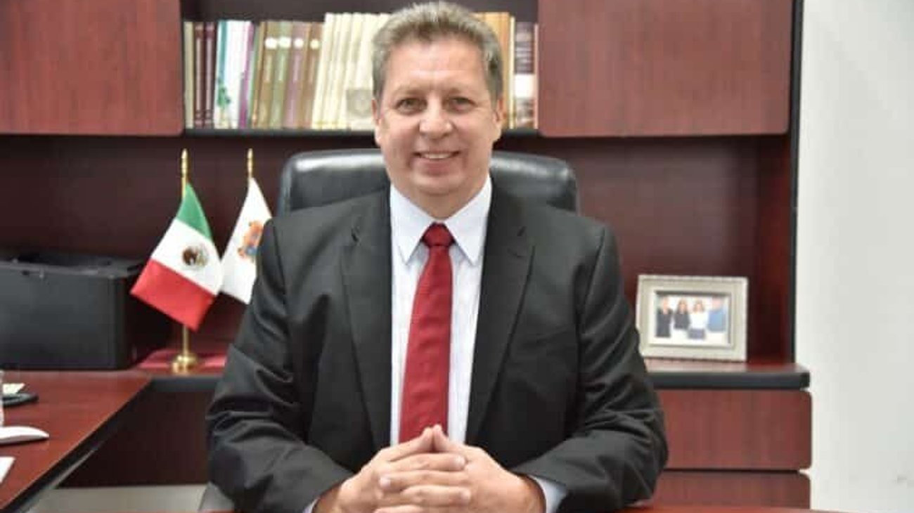 Exmagistrado es entregado a México para enfrentar cargos serios