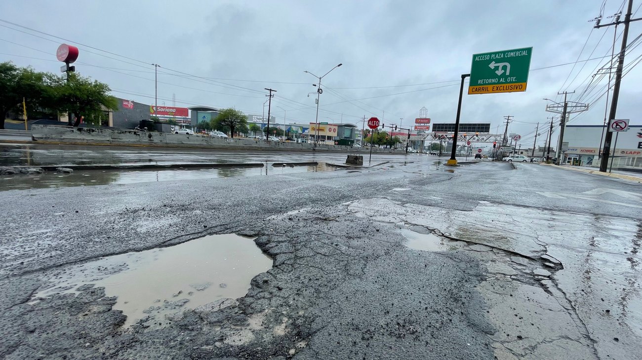 Empeoran baches en San Nicolás tras lluvias recientes
