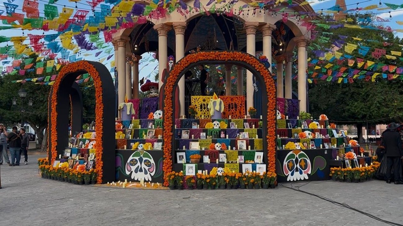 Inauguran mega altar comunitario en la plaza de Matamoros