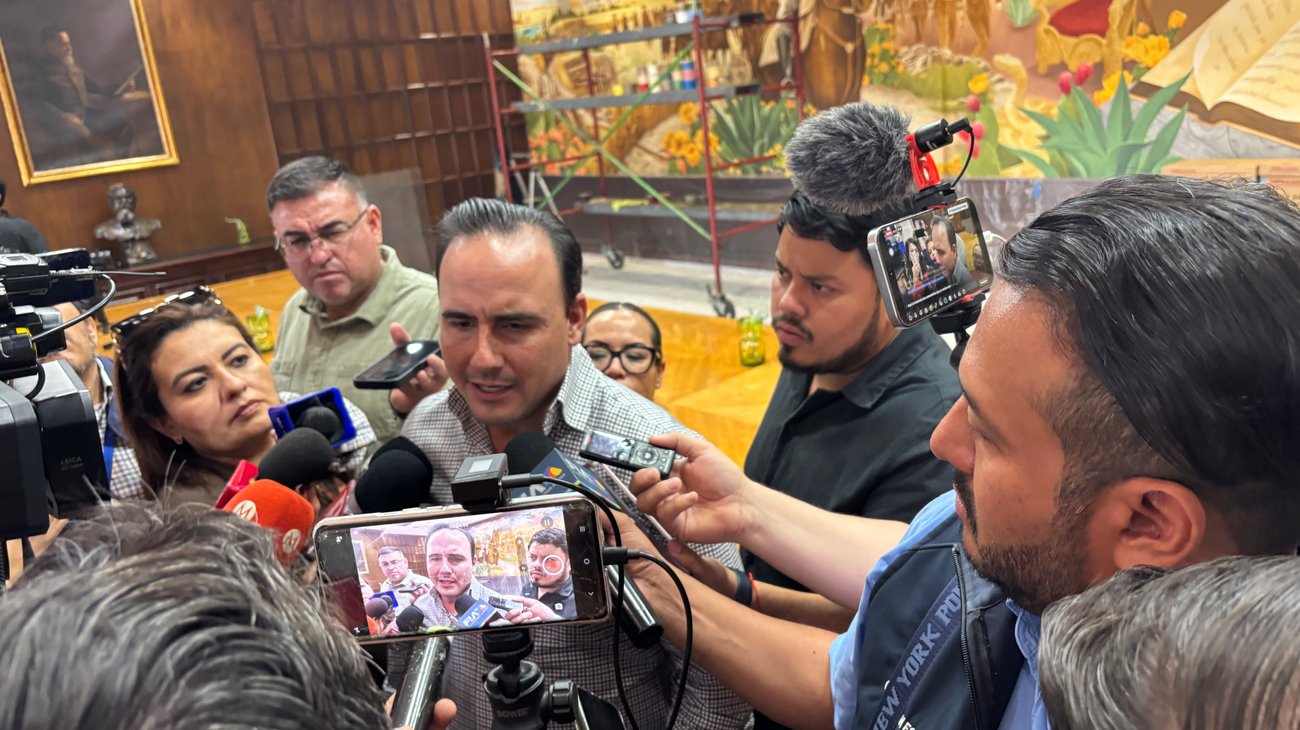 Gobernador de Coahuila cuestiona postura federal sobre TV Azteca