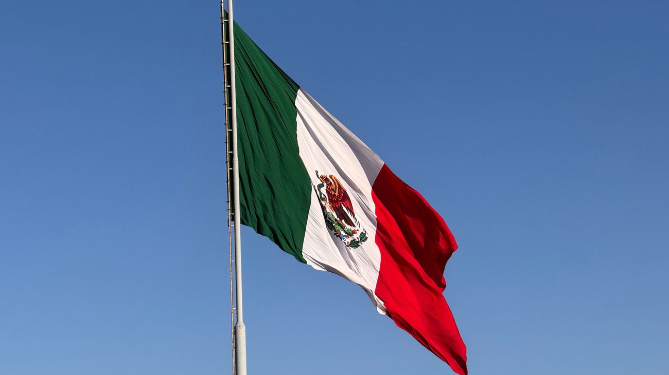 Saltillo celebra el Día de la Bandera sin ceremonia oficial