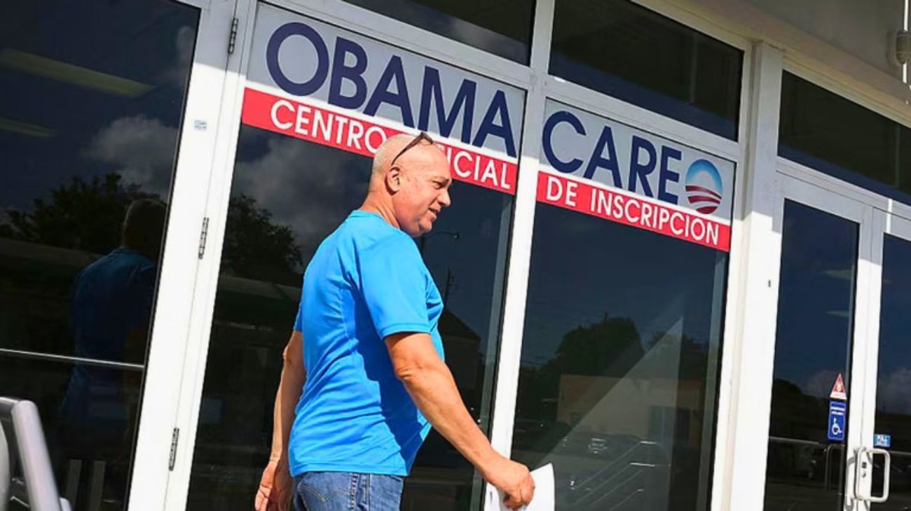 Trump saca del Obamacare a 750 mil personas por supuesto fraude