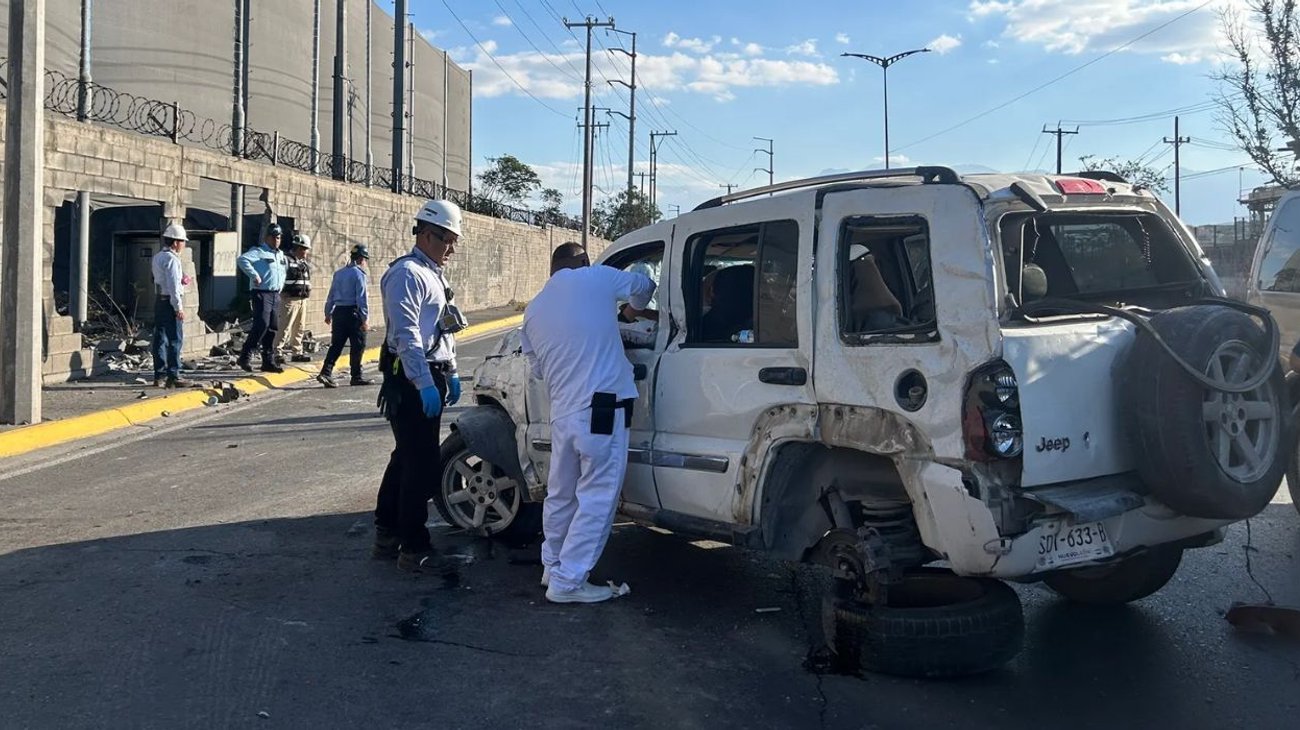 Conductor lesionado tras chocar contra muro en San Nicolás