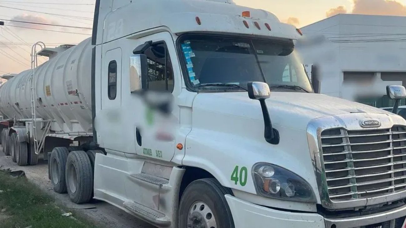 Vinculan a proceso a trailero por transportar huachicol