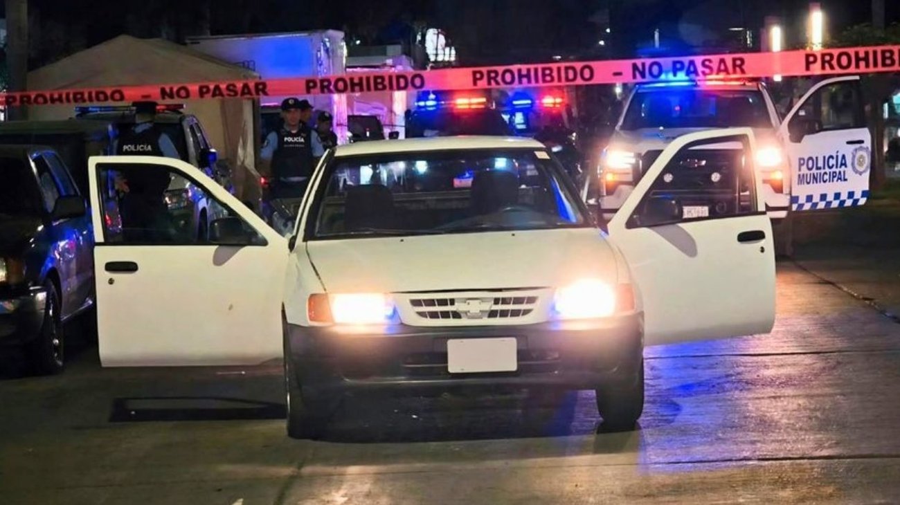 Sicarios asesinan a 4 personas en ataque a bar en Michoacán