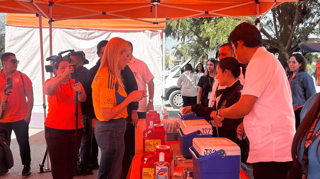 Implementa Salud campaña de vacunación para temporada Invernal