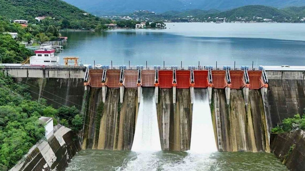 Anuncian desfogue preventivo en presa La Boca en Santiago