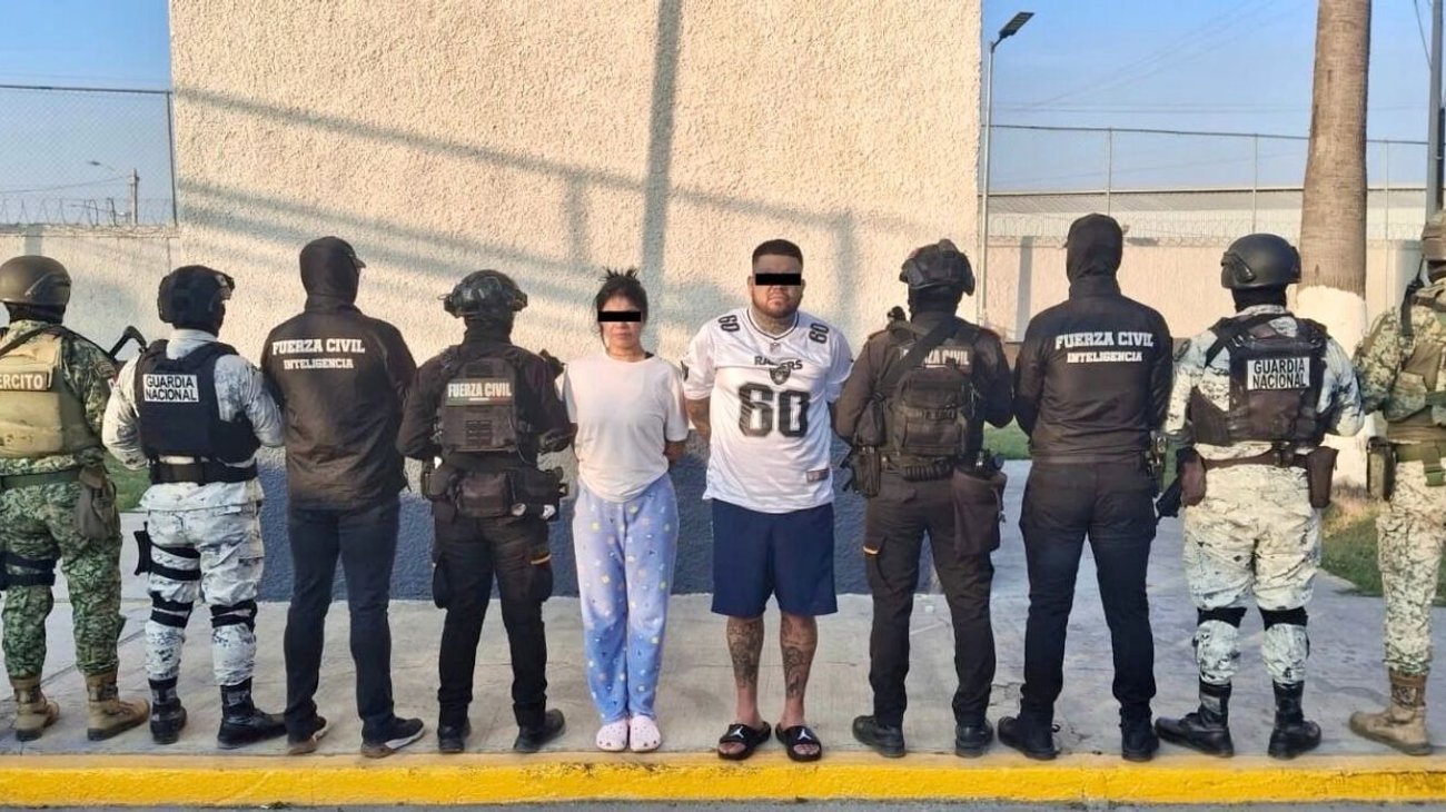 Capturan a pareja con arma y droga en Apodaca