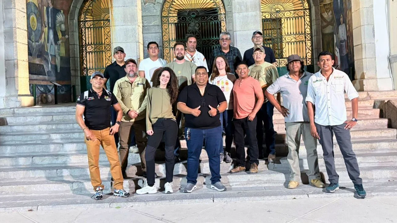 Se capacitan 22 touroperadores en astro turismo en Coahuila