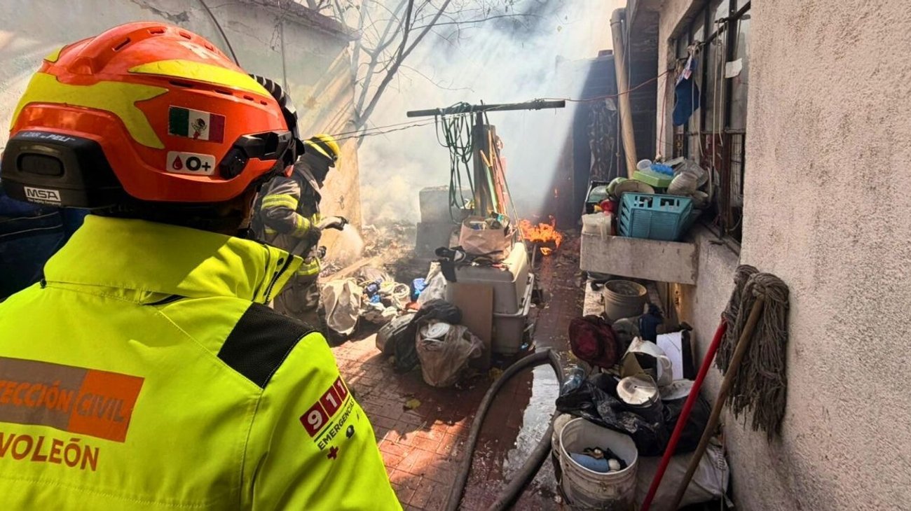 Incendio en vivienda de la colonia Mitras moviliza a rescatistas