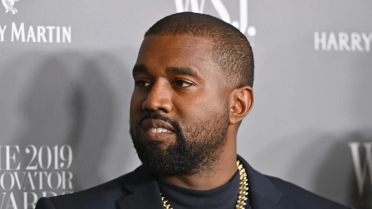 Kanye West, asegura ser nazi y elogia a Hitler