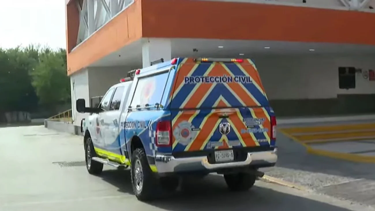 Quedan atrapadas 3 personas en elevador del IMSS en San Nicolás