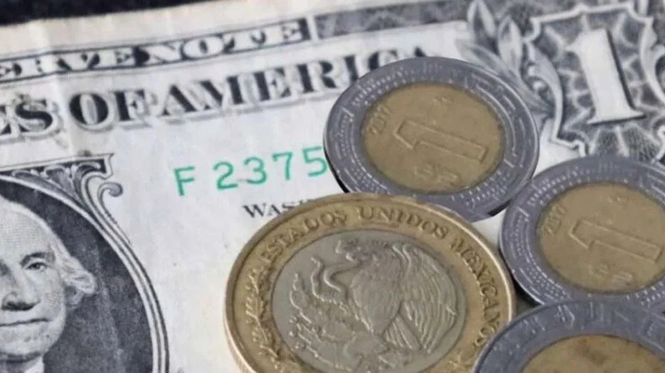 Peso gana terreno frente al dólar tras investidura de Trump