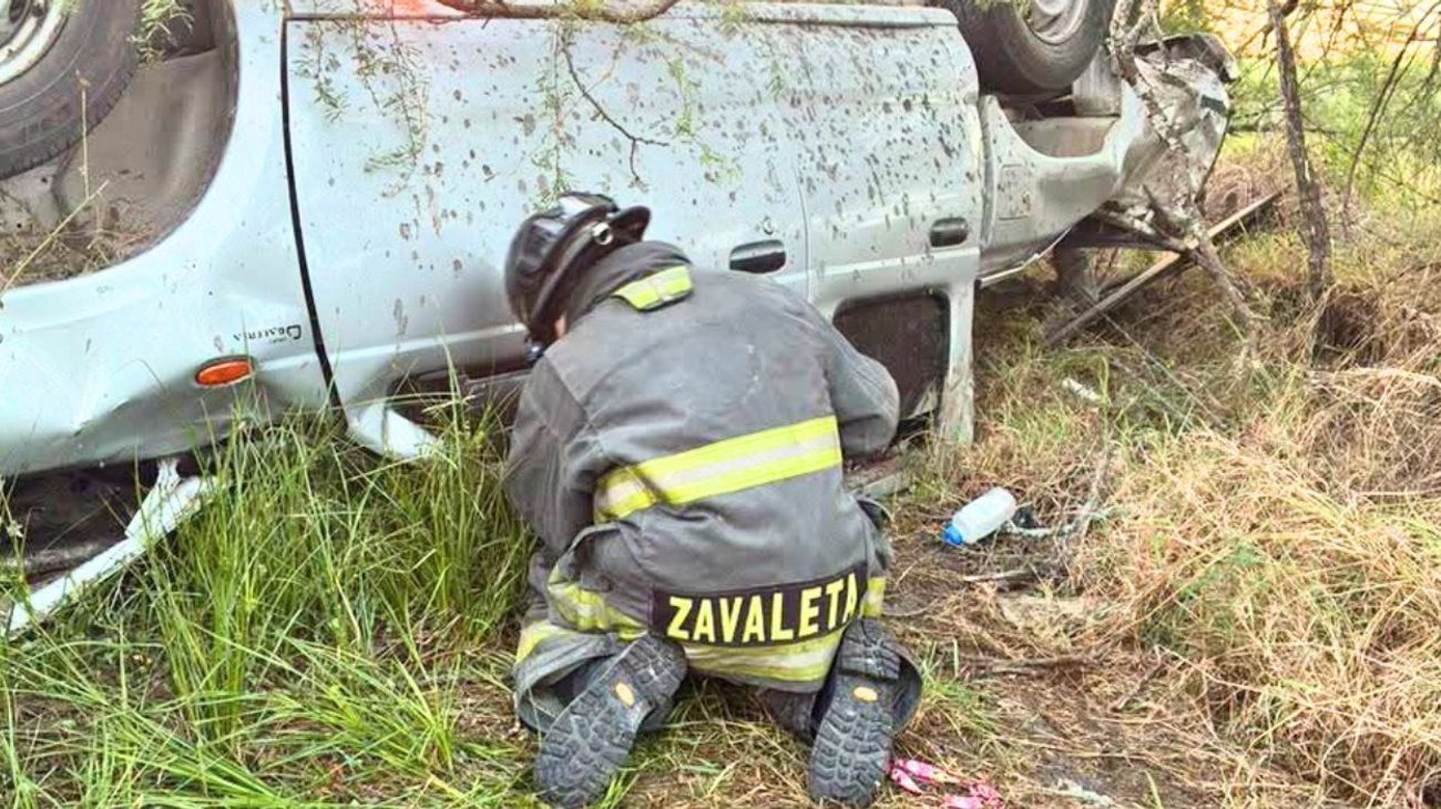 Mujer muere en volcadura sobre la carretera Libre a Reynosa