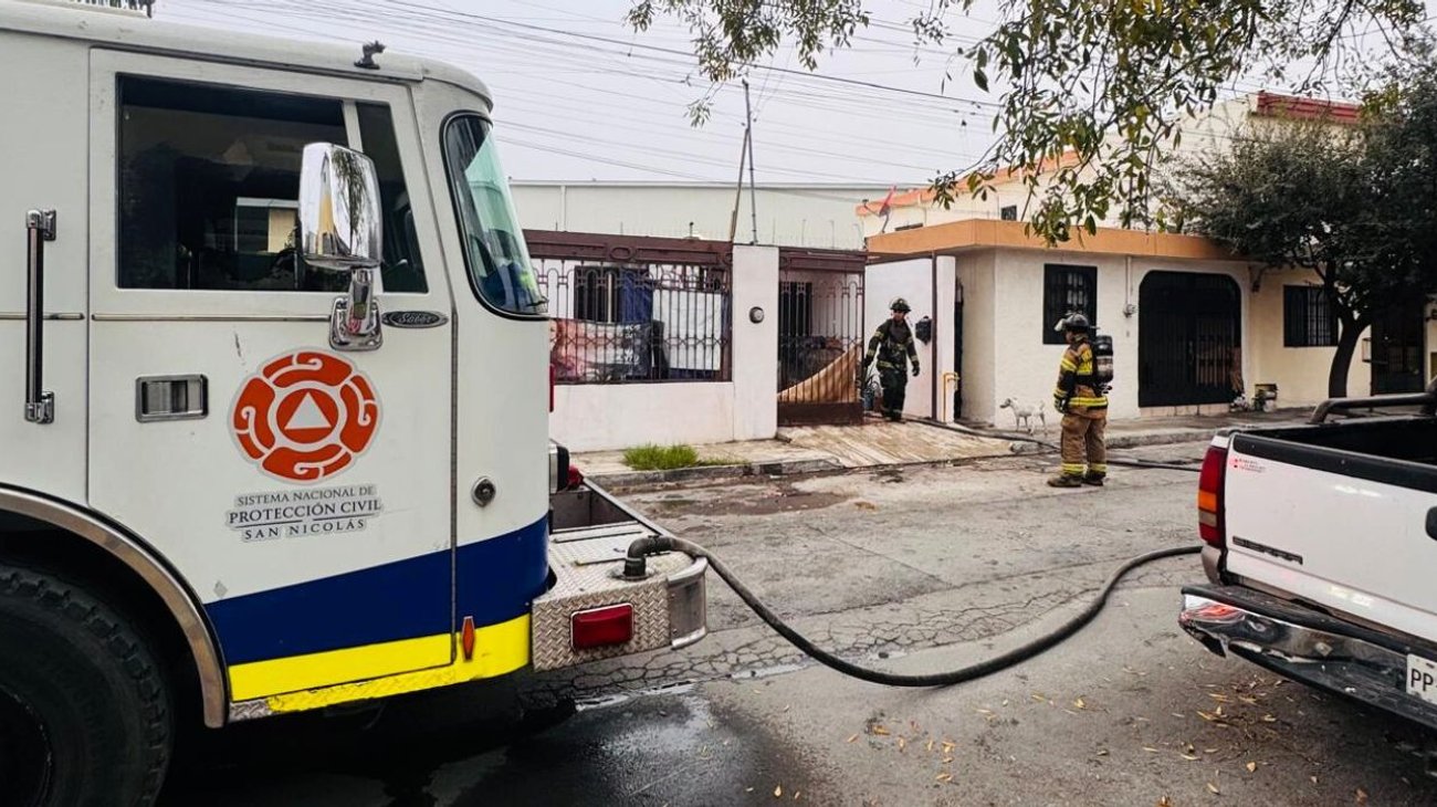 Incendio en vivienda de colonia Las Puentes en San Nicolás