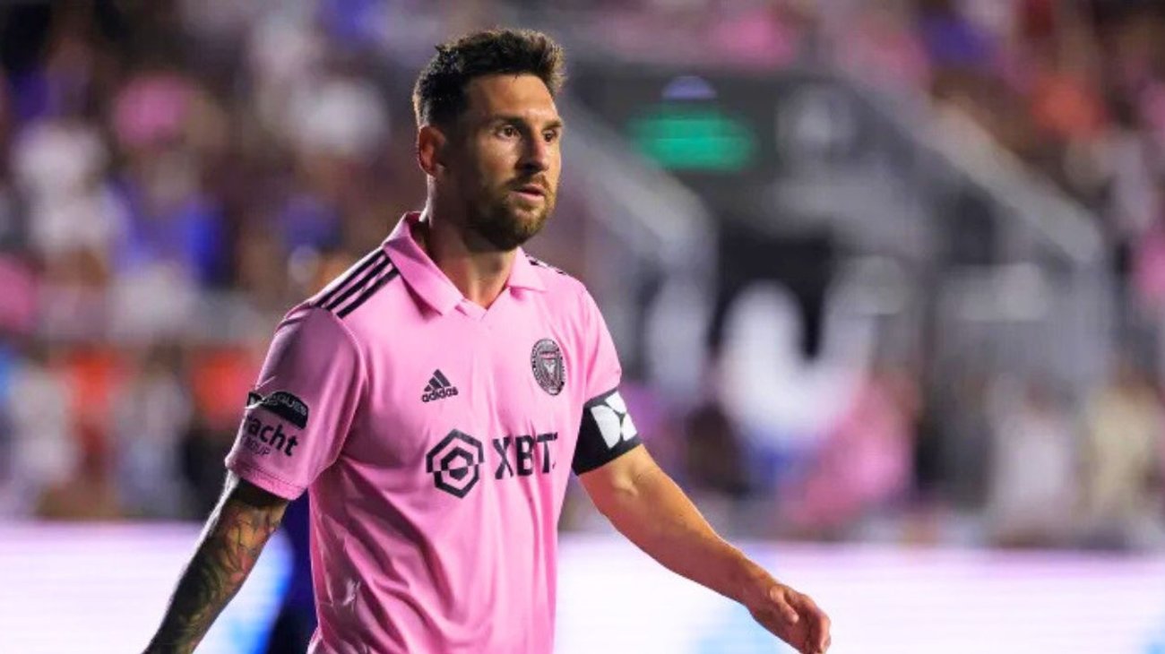 Messi no entrenó con el grupo pero no se descarta contra Tigres