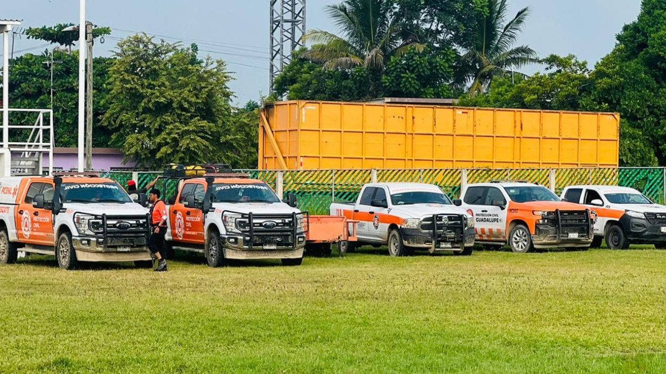 Continúan labores de Protección Civil Nuevo León en Veracruz