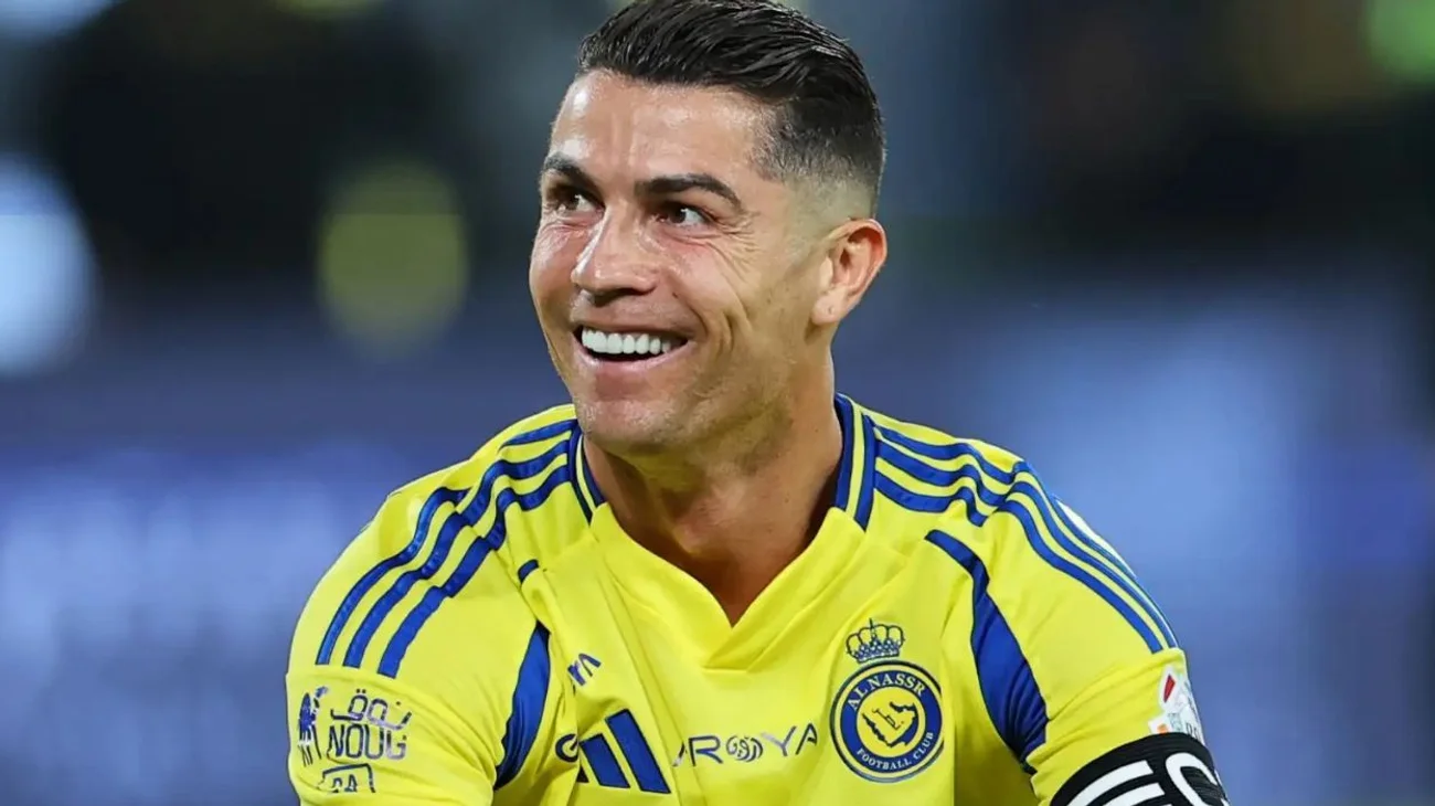 Cristiano Ronaldo renueva contrato con Al Nassr hasta 2027