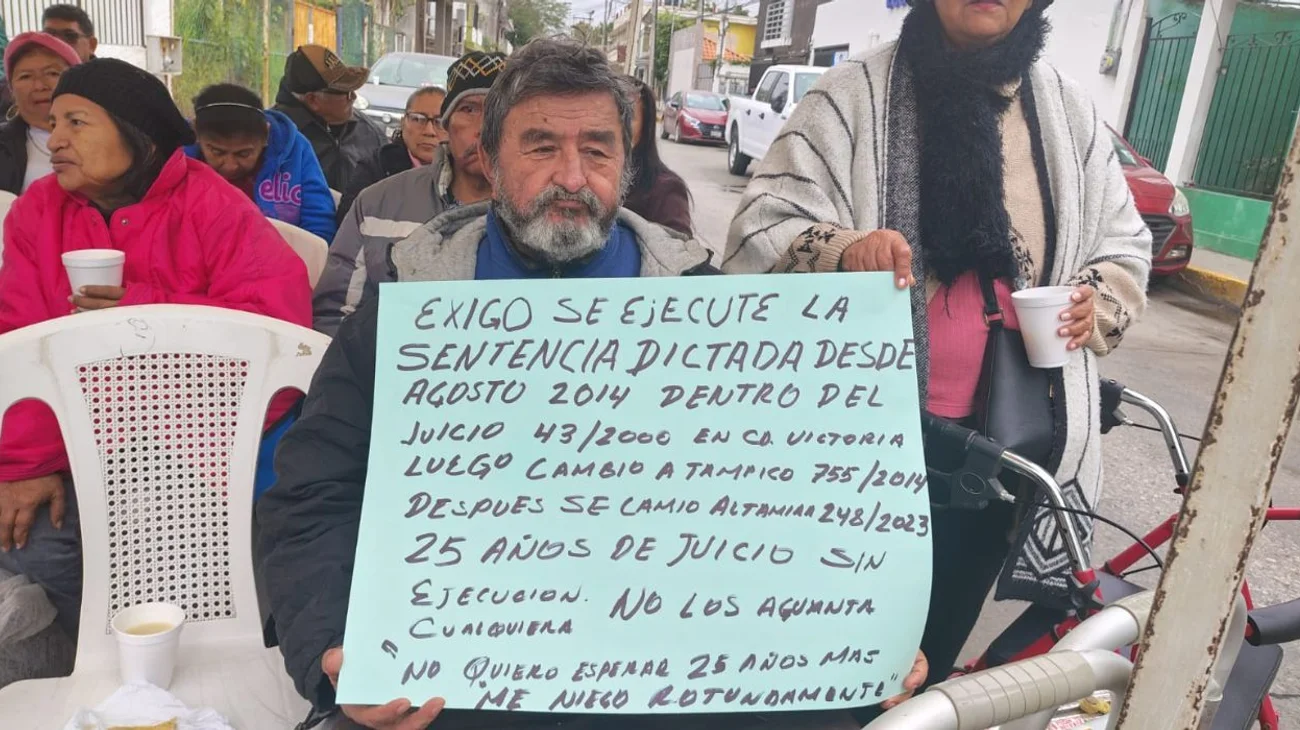 Campesinos toman la sede del Tribunal Unitario Agrario