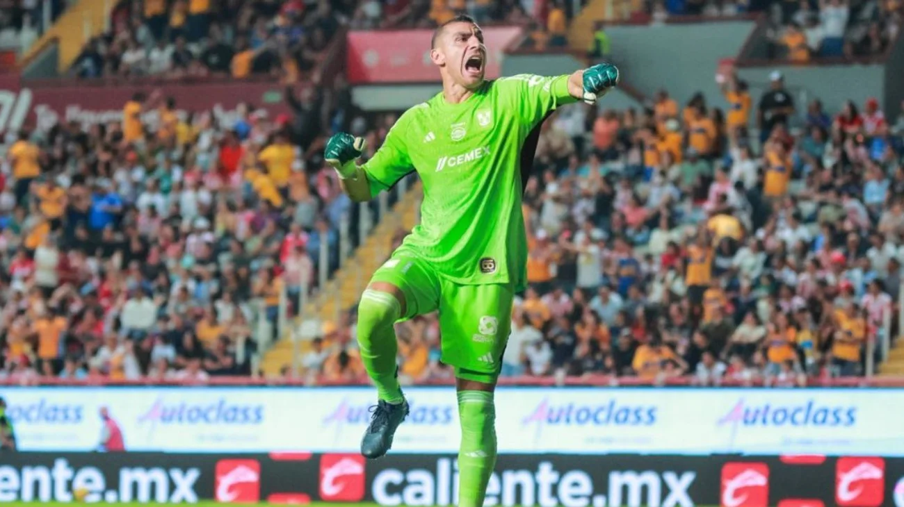 Nahuel expulsado por burlarse de afición del Necaxa