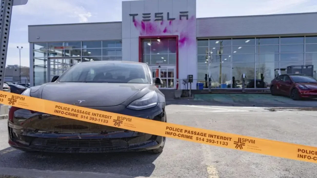 Al menos 80 vehículos de Tesla vandalizados en Canadá