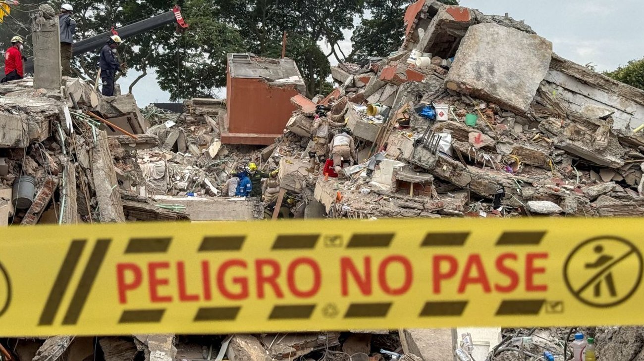 Avanza búsqueda de cuerpos a una semana de sismo colombiano