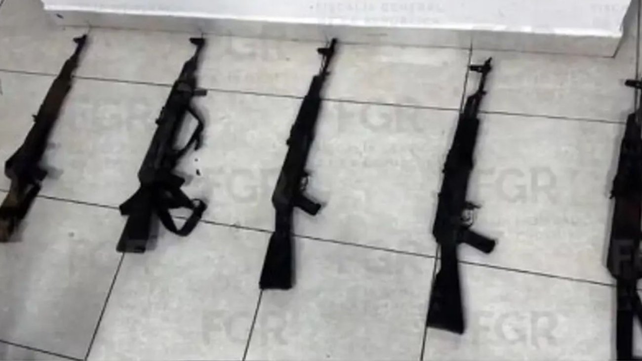  Procesan a 26 personas tras decomiso de arsenal en Sinaloa 