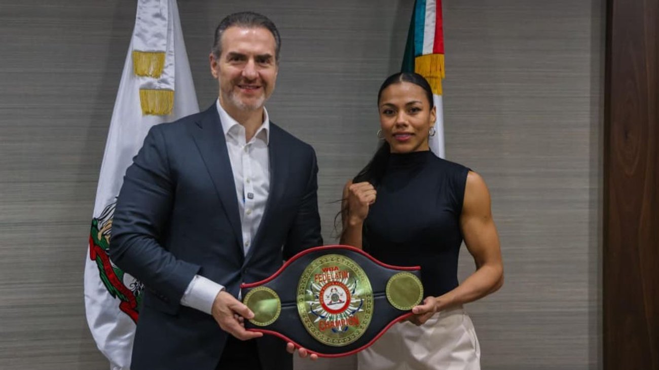 Adrián de la Garza recibe a la campeona de boxeo Magaly Rodríguez