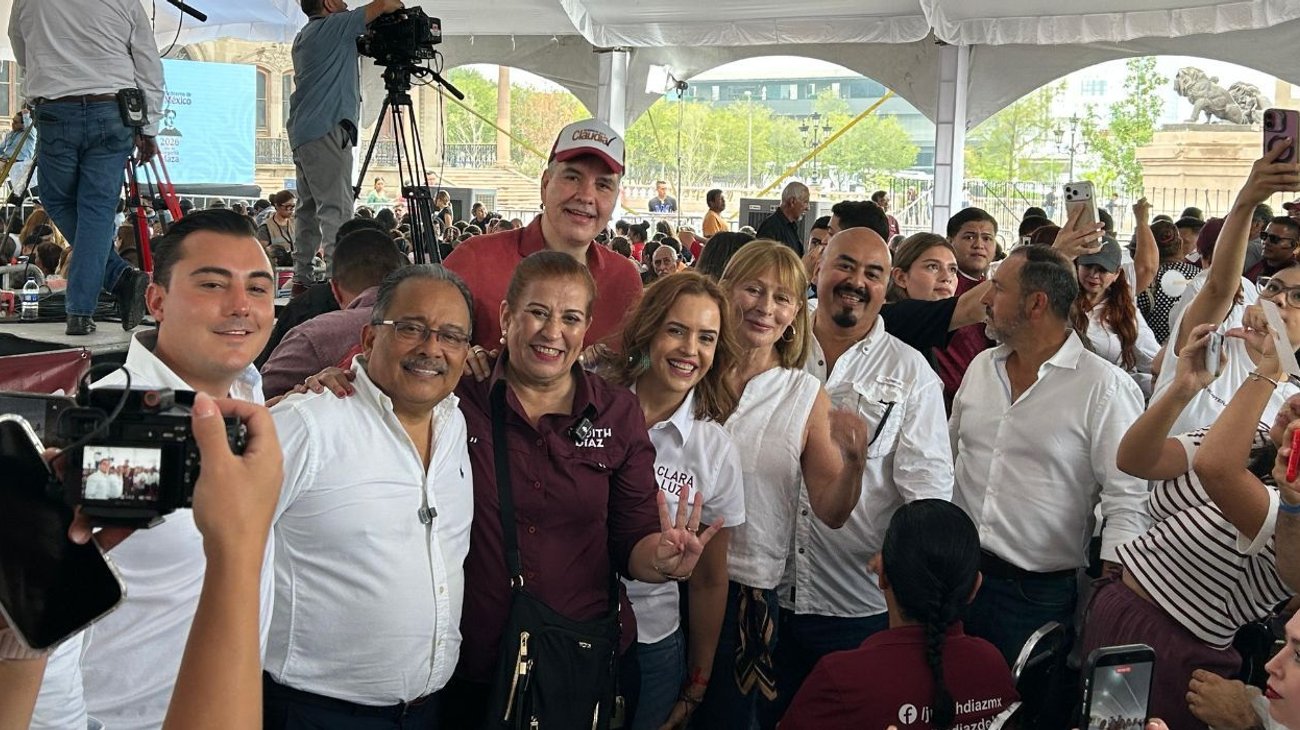 Aspirantes de Morena coinciden durante evento en Monterrey