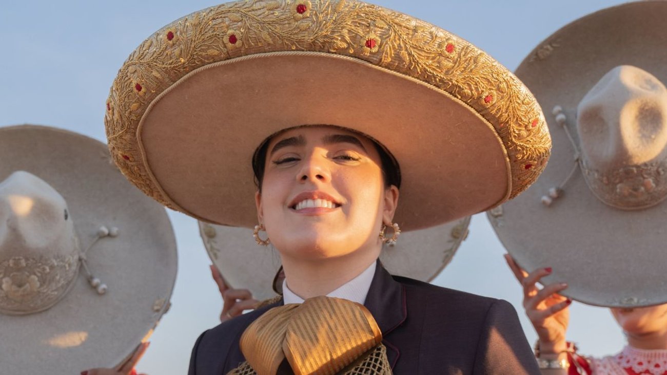 Cancela Camila Fernández show con su papá en Las Vegas