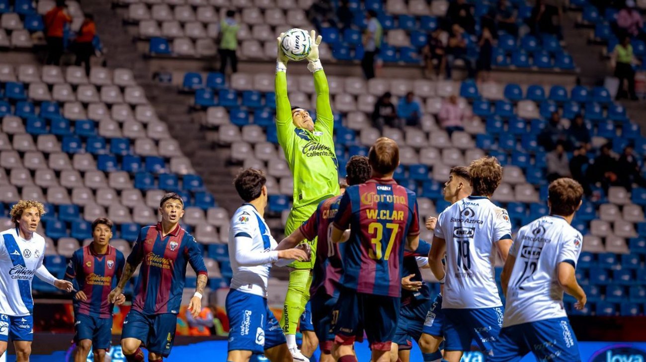 Empatan Puebla y Atlante en juego de la jornada nueve