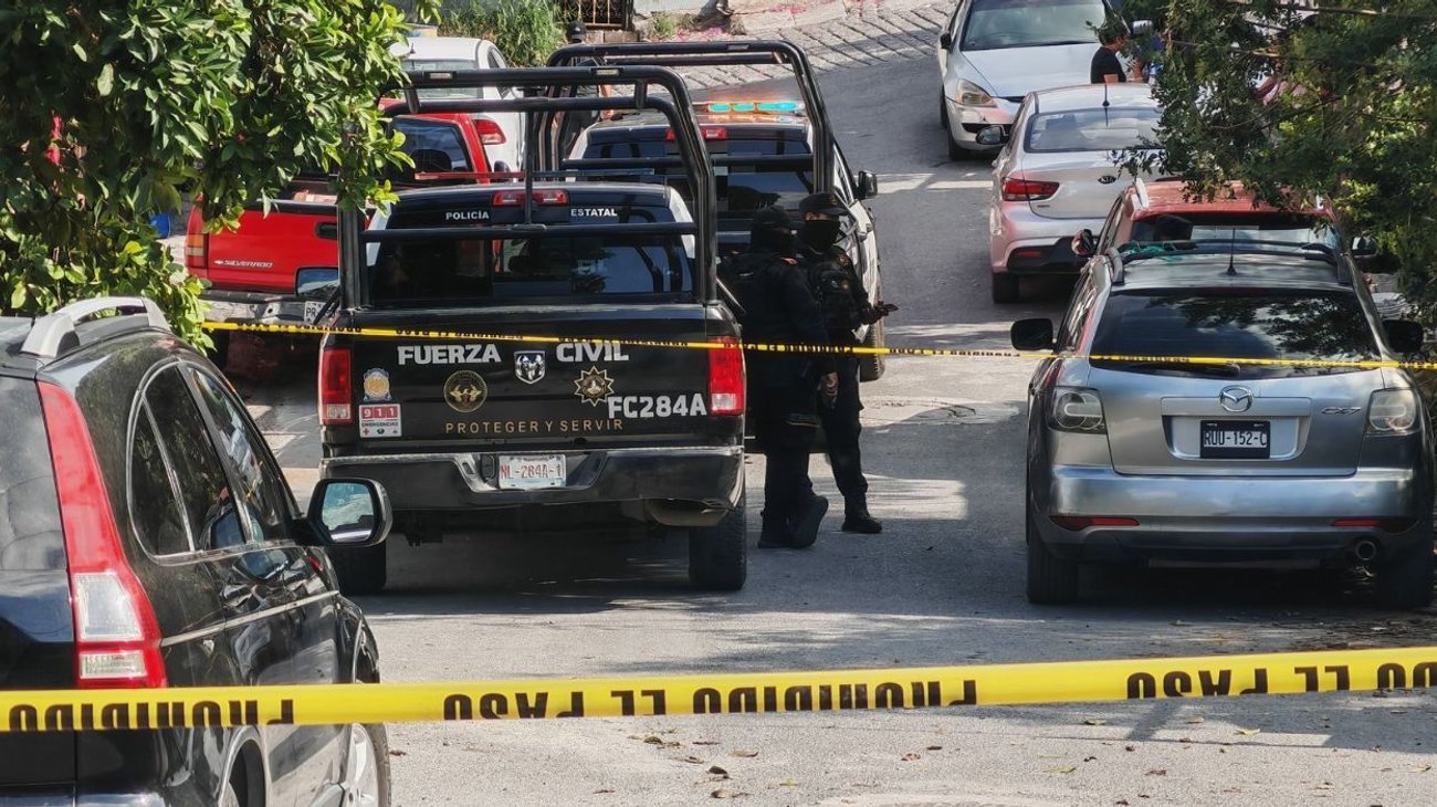 Balean a dos mientras trasladaban material de construcción